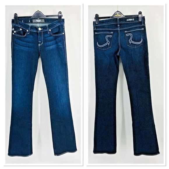size 28 jeans in women's